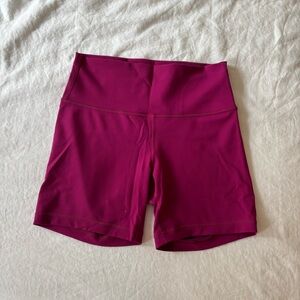 Lululemon Wunder Train High Rise shorts in Magenta Purple